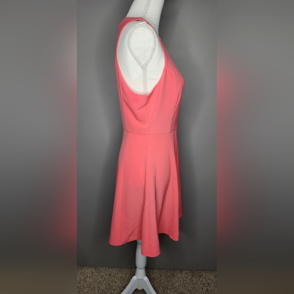 NWT GUESS Mini A-Line Dress. Size:M - Picture 5 of 12